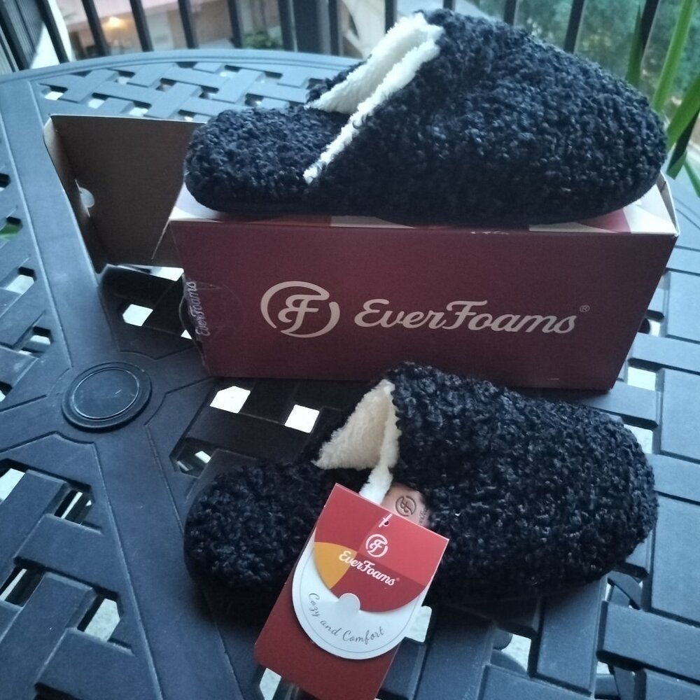 Women's US 7-8 EverFoams Fuzzy Slip-on Slippers Warm Cozy Soft Lightweight